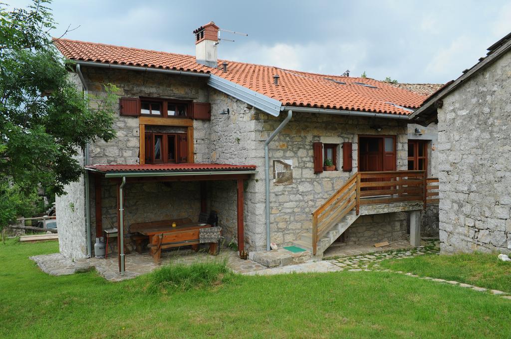 Holiday Farmhouse Skvor Robidisce Eksteriør billede